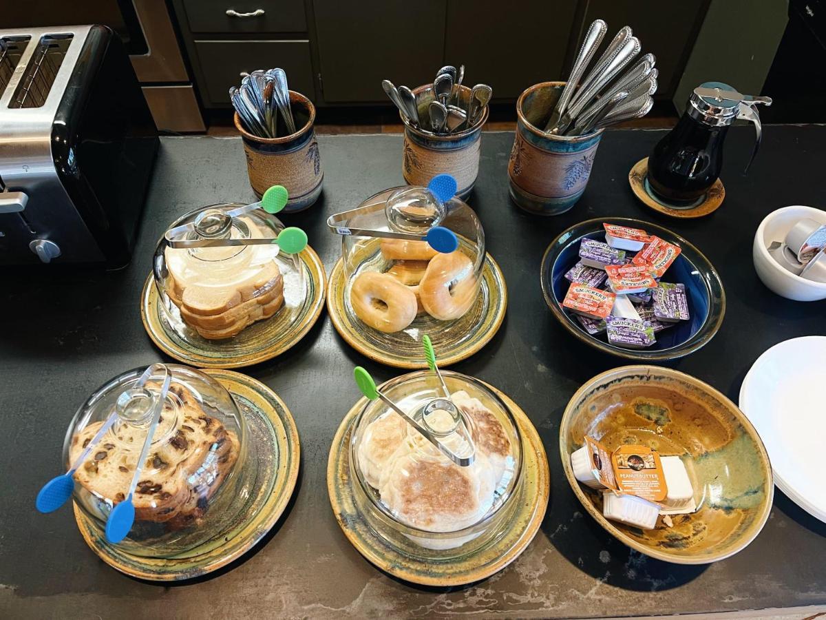 Cozy Cabin Suite Bed And Breakfast 伍德兰帕克 外观 照片